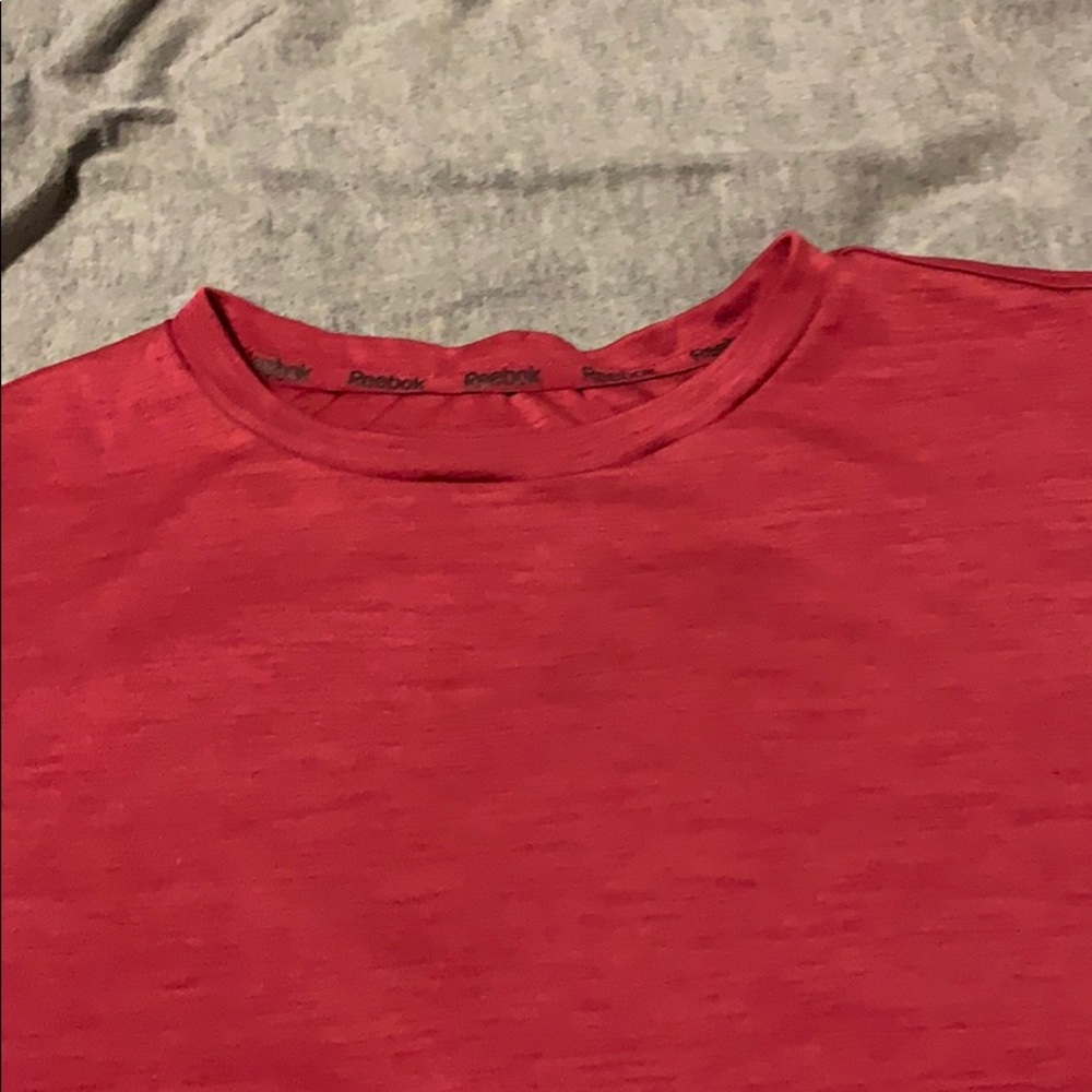 Men’s Reebok t-shirt - Picture 2 of 3